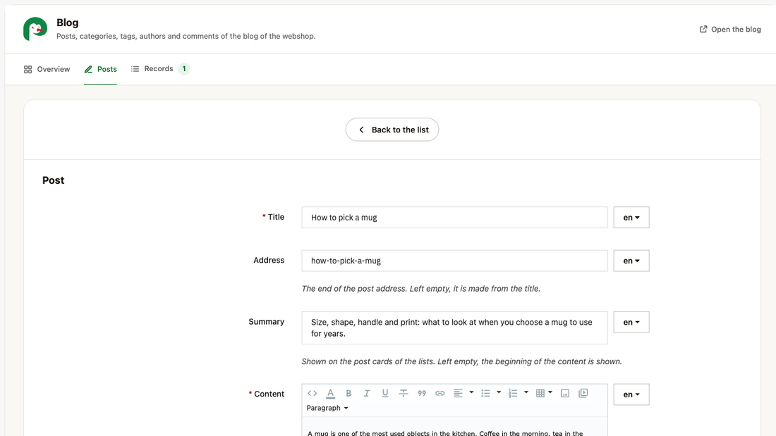 The post editor in the back office: title, content, featured image, status, categories and tags